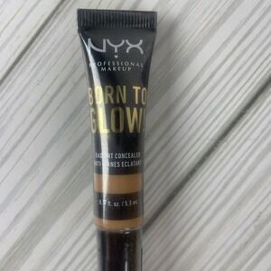 NYX PROFESSIONAL MAKEUP Born To Glow Radiant Concealer- GOLDEN BTGC13